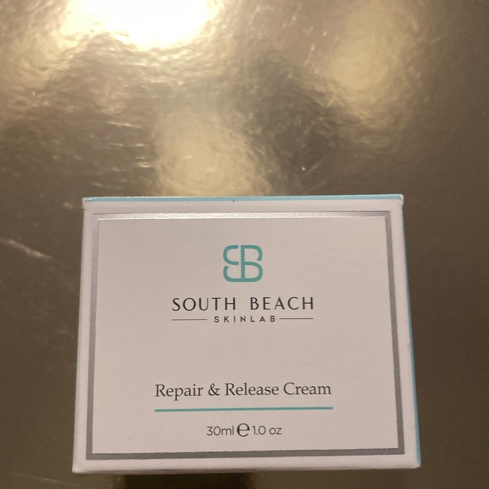 Grand South Beach skin lab
Repair and release cream